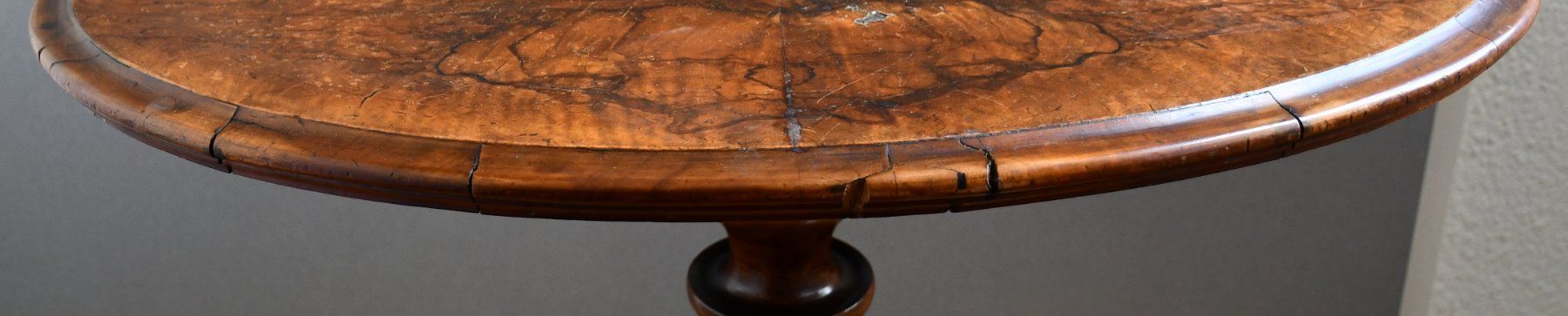 Tische: Antike Beistelltisch 72 cm – Gebraucht aus Rotkreuz von salsanera 6
