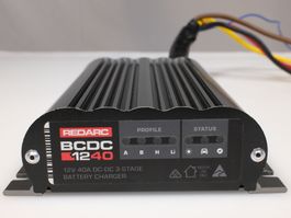 REDARC BCDC 1240, 40 A Ladebooster/Solarregler 9-32 V, 600 W