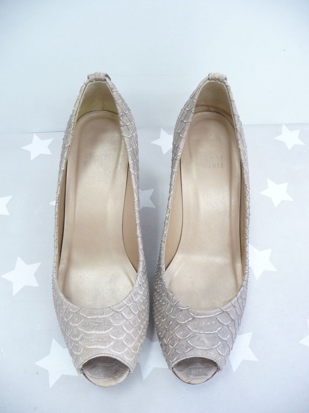 Stuart Weitzman Scarpe da donna: Schuh: Stuart Weitzman Grösse 37 1/2 Pumps Peeptoes – Usato da Rafz venduto da Powacaddy 2