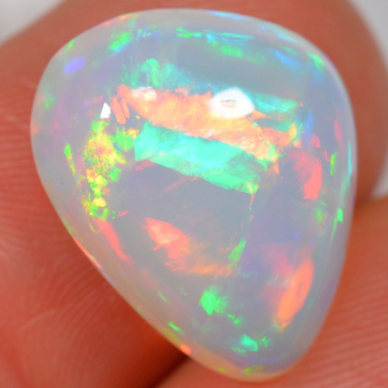 Edelsteine: 11.2 Karat - Very Heller Äthiopischer Welo Opal – Neu (gemäss Beschreibung) aus Rüti ZH von DeinOpal