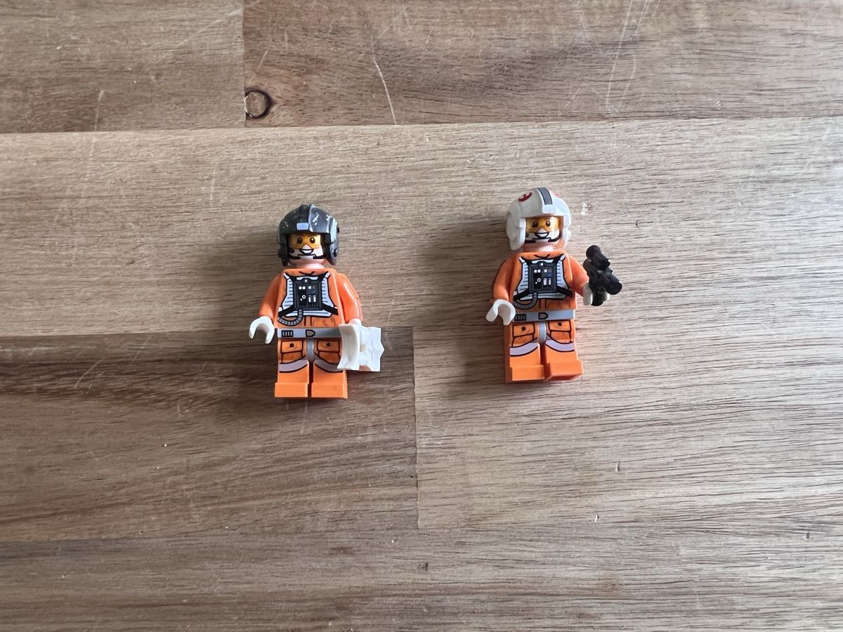 Lego Kit di costruzioni: LEGO STA WARS Snowspeeder 75144 – Usato da Bülach venduto da chevelle77 5