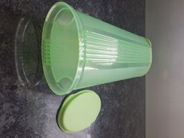 Tupperware Vorratsbehaelter gruen super Zustand