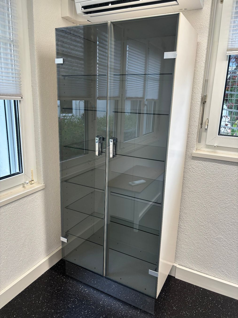 Vitrines: Glasvitrine – D'occasion à Oberwangen TG par kai_nrp9 5