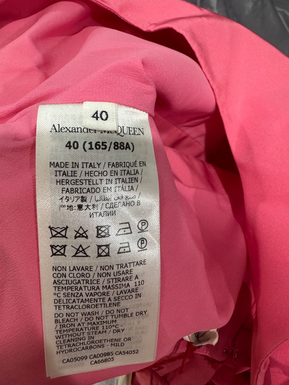 Alexander Mcqueen Vestiti: Robe Alexander Mcqueen – Nuovo e nell'imballaggio originale da Echichens venduto da unideks 4