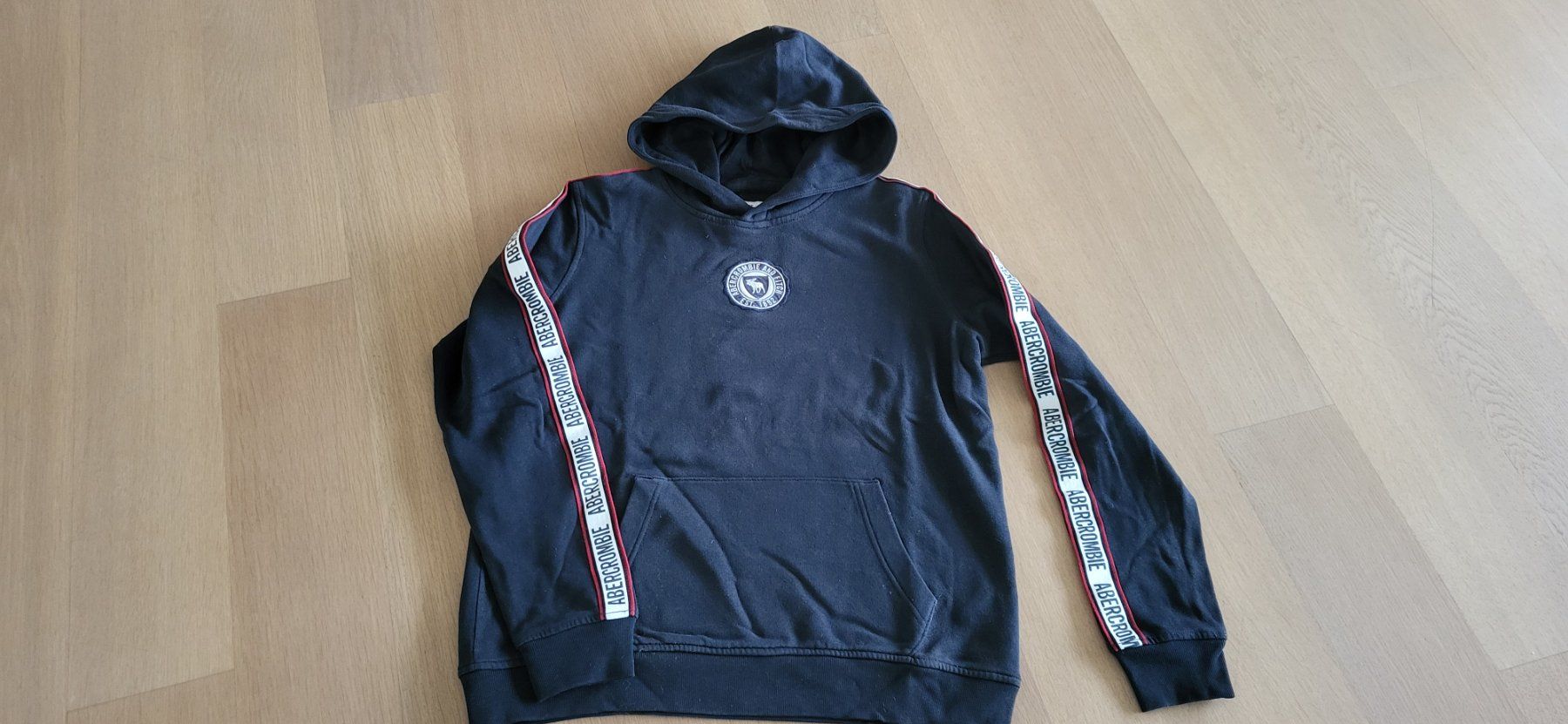 Abercrombie Maglioni & Felpe: Kaputzenpullover von Aebercombie and Fitch – Usato da Amlikon-Bissegg venduto da Schnuefeli4