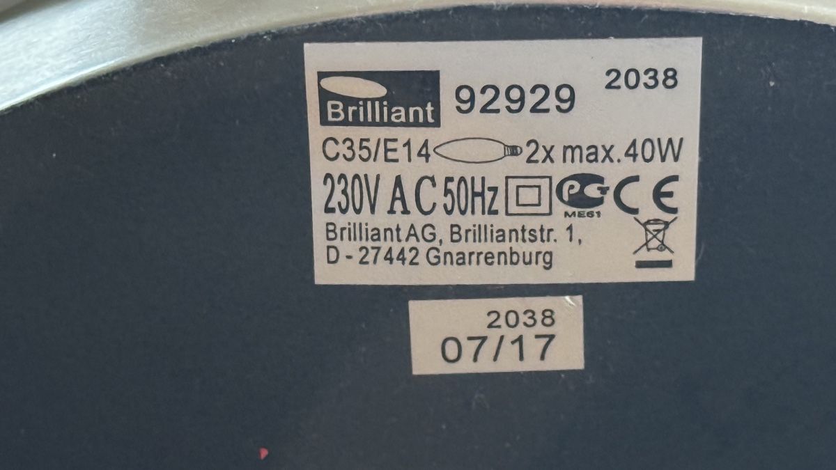 Lampes: Tischleuchte weiss Metall 2 x E14 – Neuf (Voir description) à Othmarsingen par Valser48 3