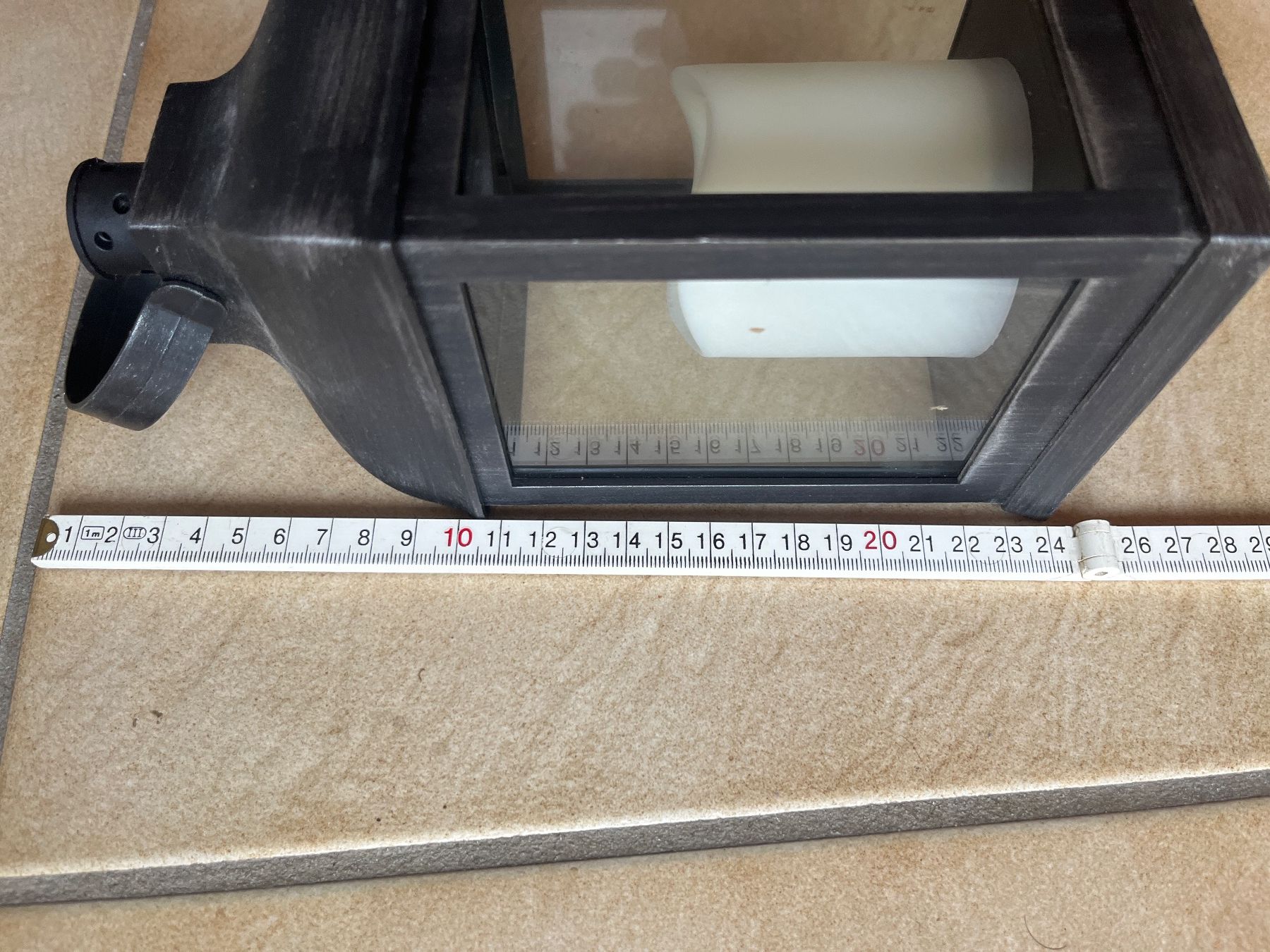 Lampade: Lanterne électrique à piles en plastique – Usato da Vernayaz venduto da Darkfrost 3