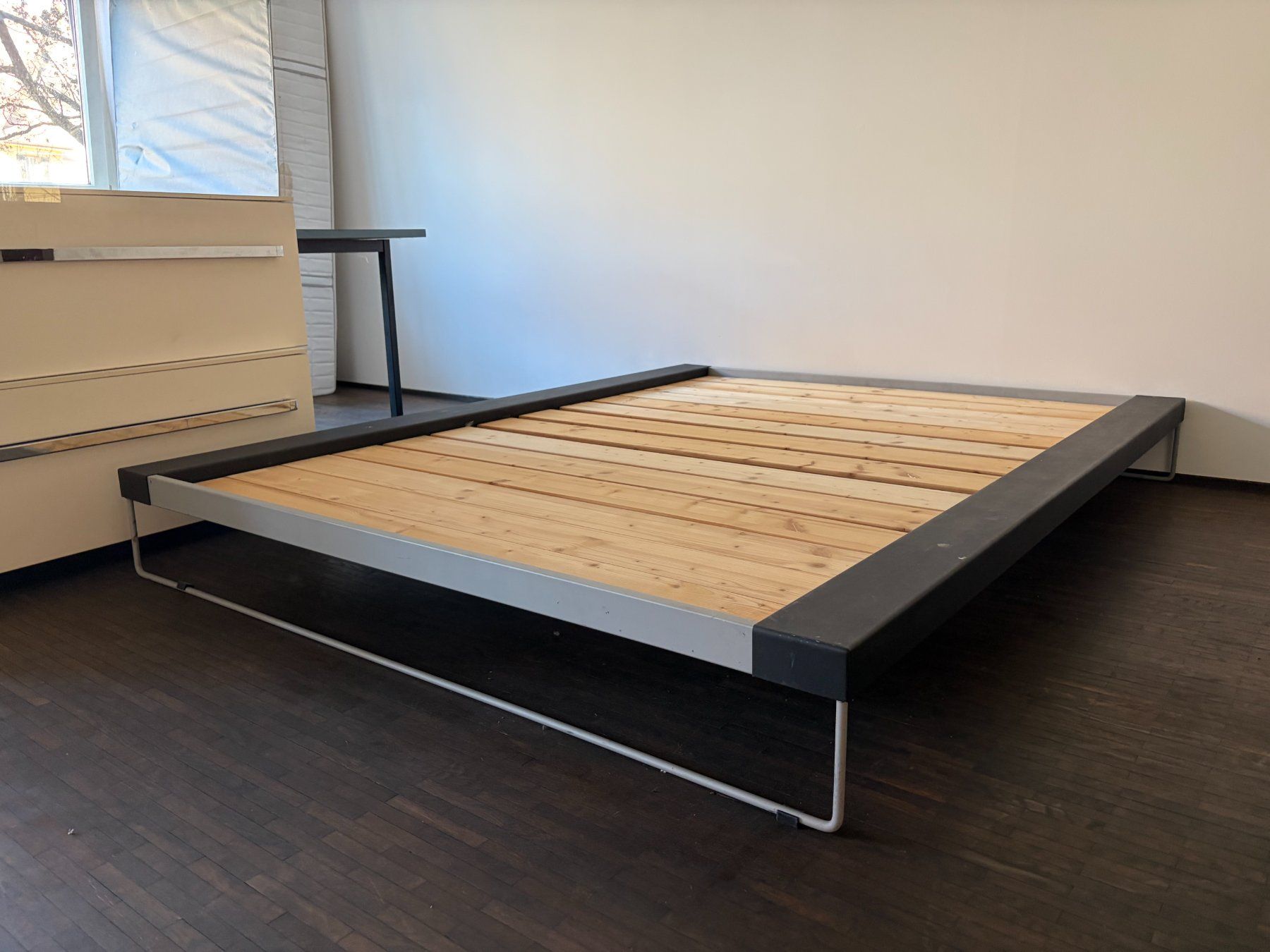 Letti: Designklassiker metall bett 140x200 – Usato da Zürich venduto da wut_25df 3