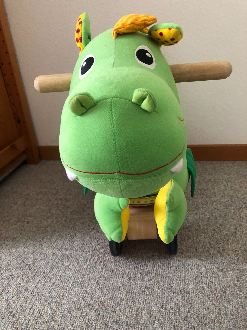 Veicoli per bambini: Rutsche Stoff Drache auf – Usato da Bassersdorf venduto da sammelfloh 1