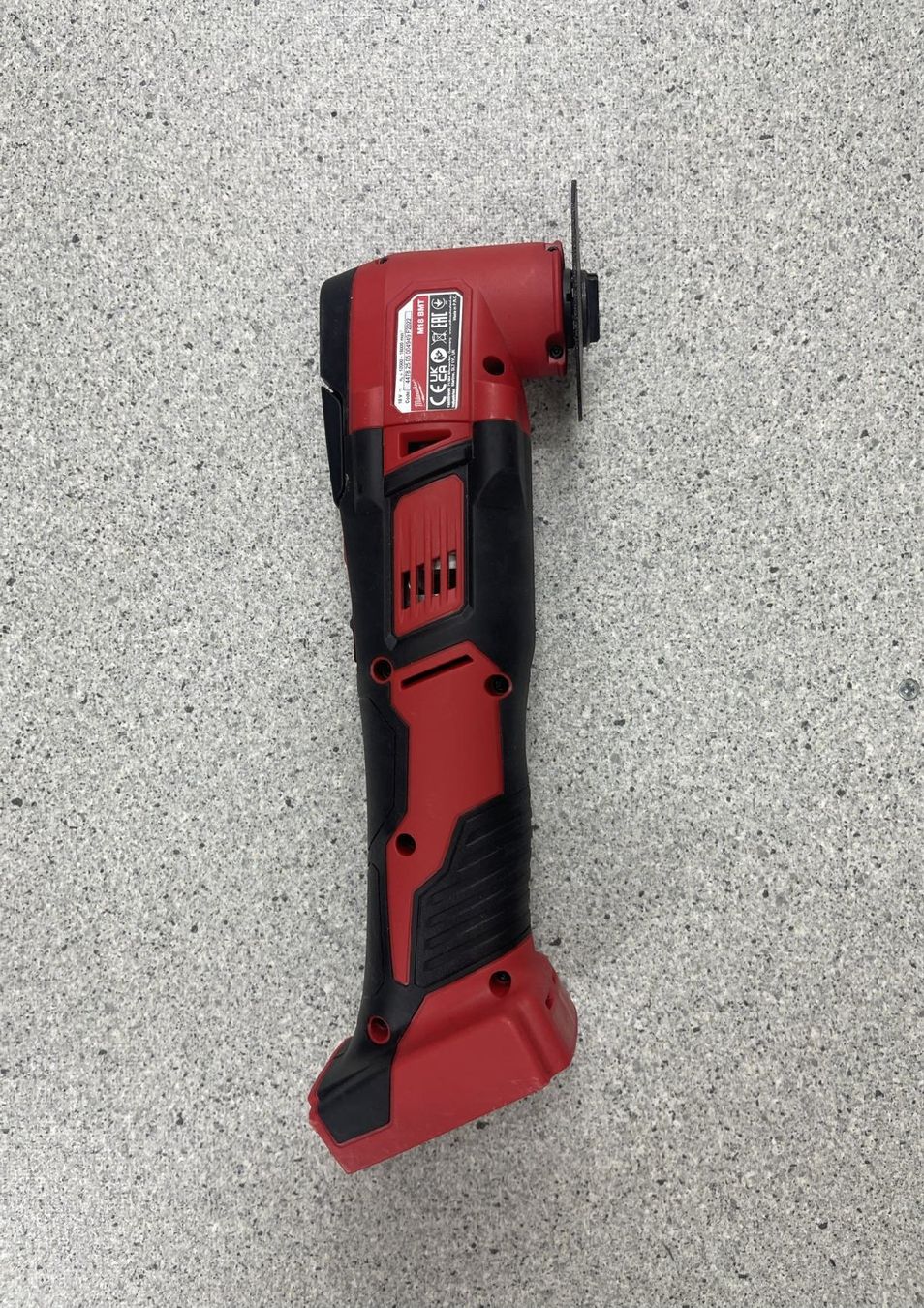 Milwaukee Tutti gli attrezzi: Milwaukee Multitool M18 BMT inkl. 5.0 Ah Akku – Usato da Degersheim venduto da BA_Degersheim 3