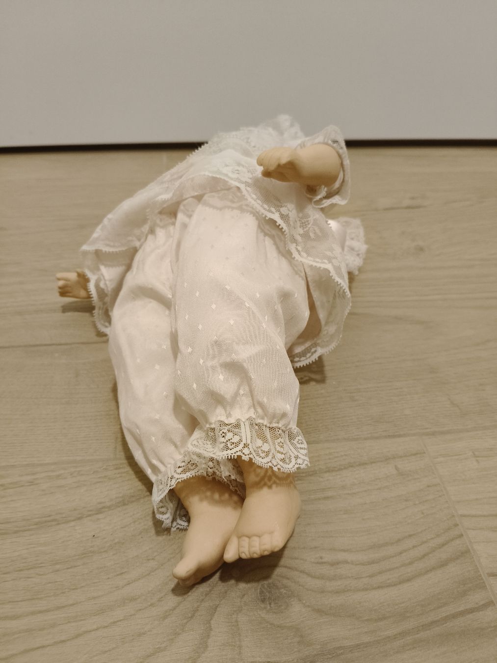 Bambole: Poupée porcelaine – Nuovo (secondo la descrizione) da Monthey venduto da lesaffairesdecamille 2