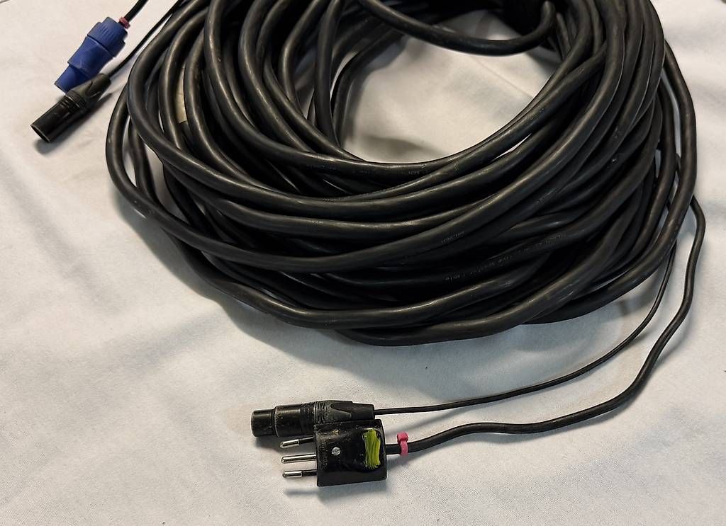 Cavi: Audio Hybrid Kabel 20 Meter – Usato da Rüti ZH venduto da Philippek 1