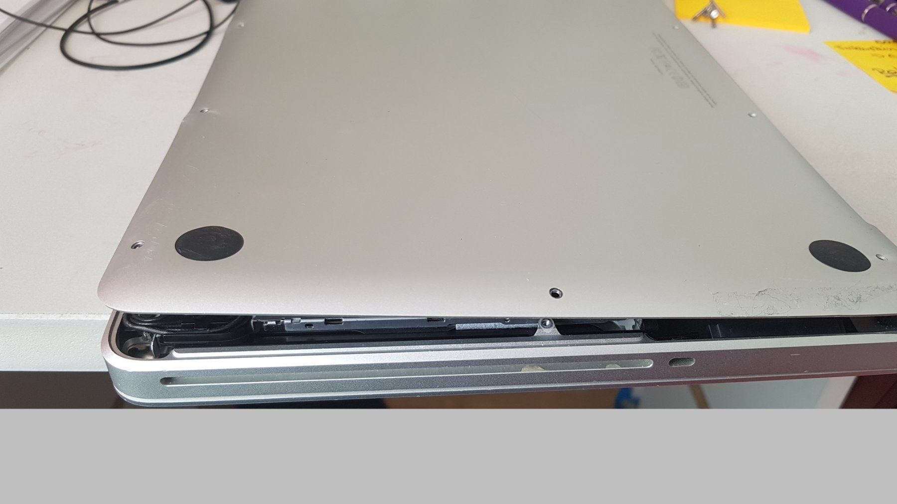 Apple Notebook: MacBook Pro Mi 2012 / Läuft nicht – Difettoso da Niedergösgen venduto da Happy-7 3
