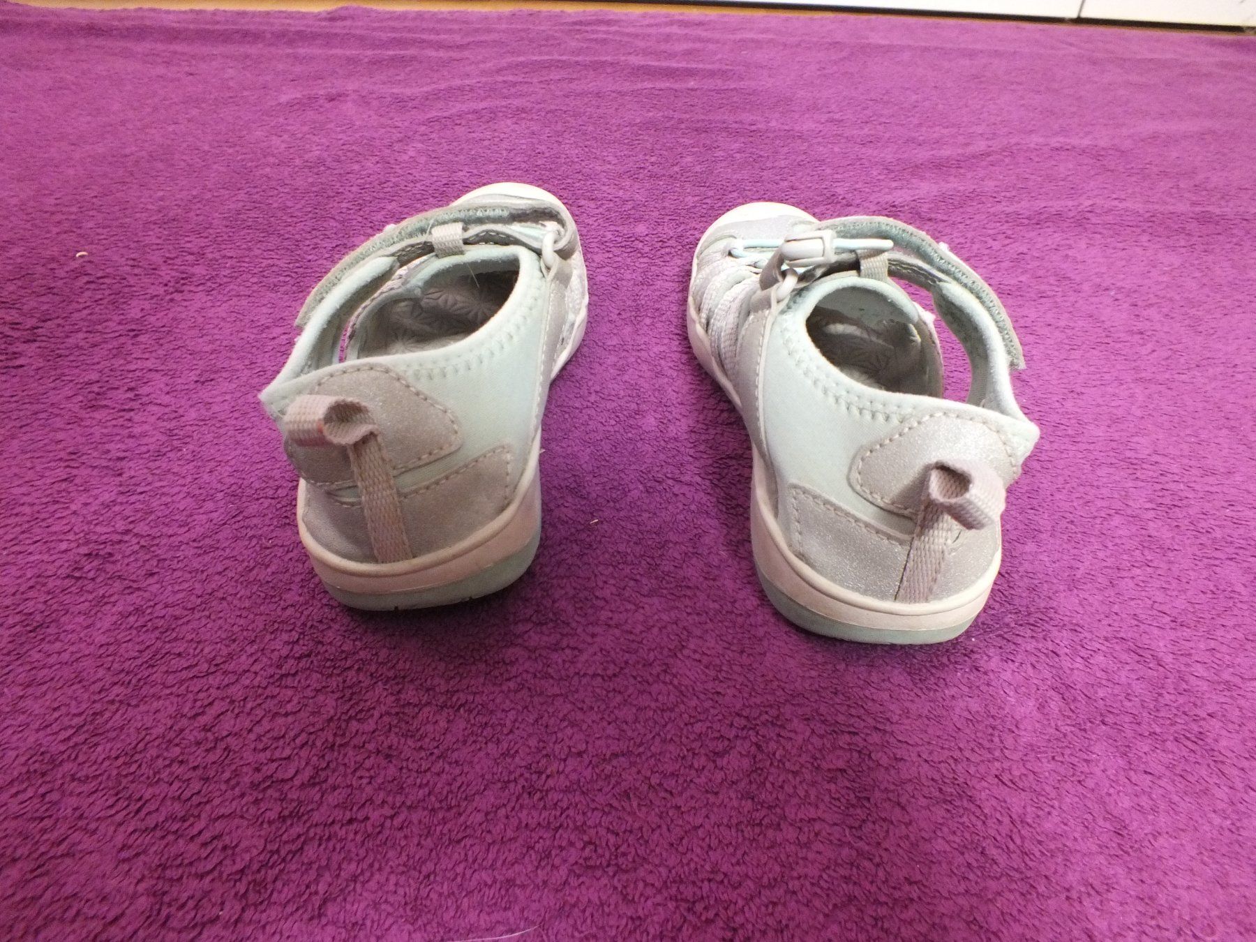 Keen Scarpe per ragazzi: Keen Wanderschuhe/-Sandalen Gr.30 – Usato da Müllheim Dorf venduto da Seeeule01 3