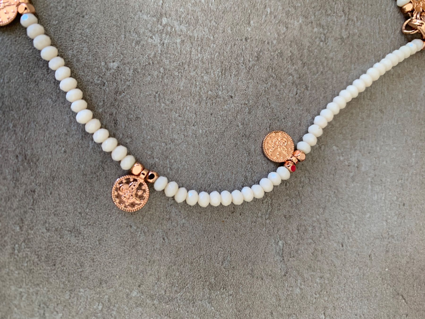 Ketten: Collier ras de cou rose Agatha – Neu und originalverpackt aus Genève von rez_c6c6 1