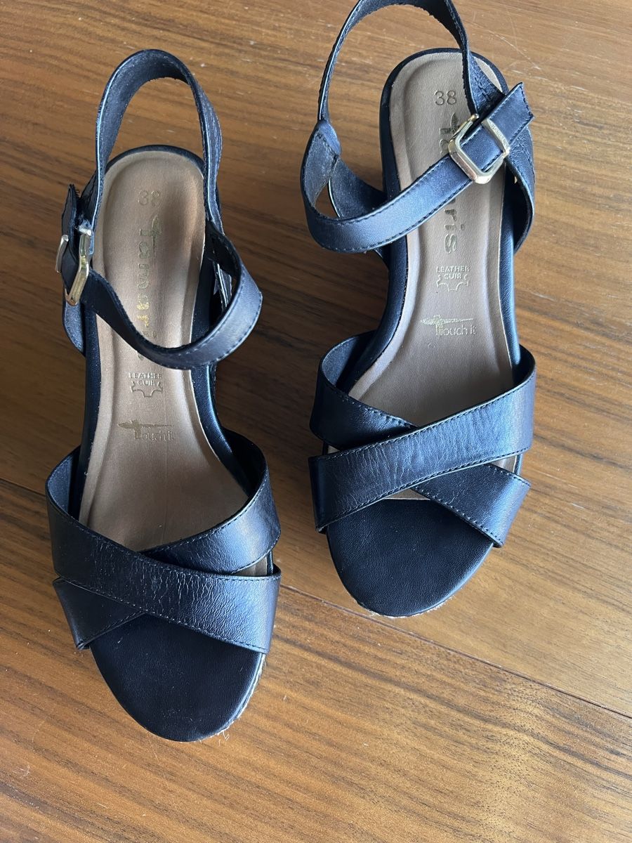 Tamaris Chaussures femmes: Sandales Tamaris, point. 38 – D'occasion à Bernex par 2ziemement 3