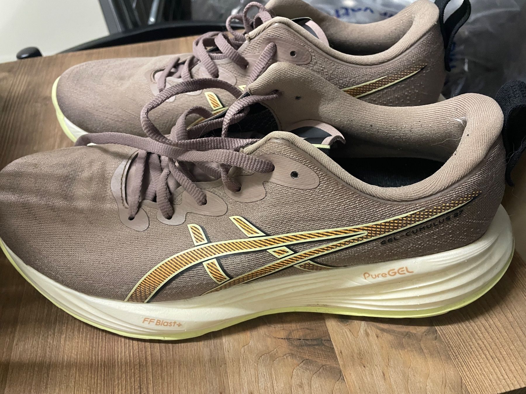 Asics Scarpe da uomo: ASICS Laufschuhe Herren Gr. 44.5 – Usato da Duebendorf venduto da Bhutan_Dragon