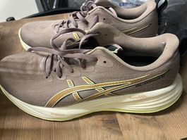 ASICS Laufschuhe Herren Gr. 44.5