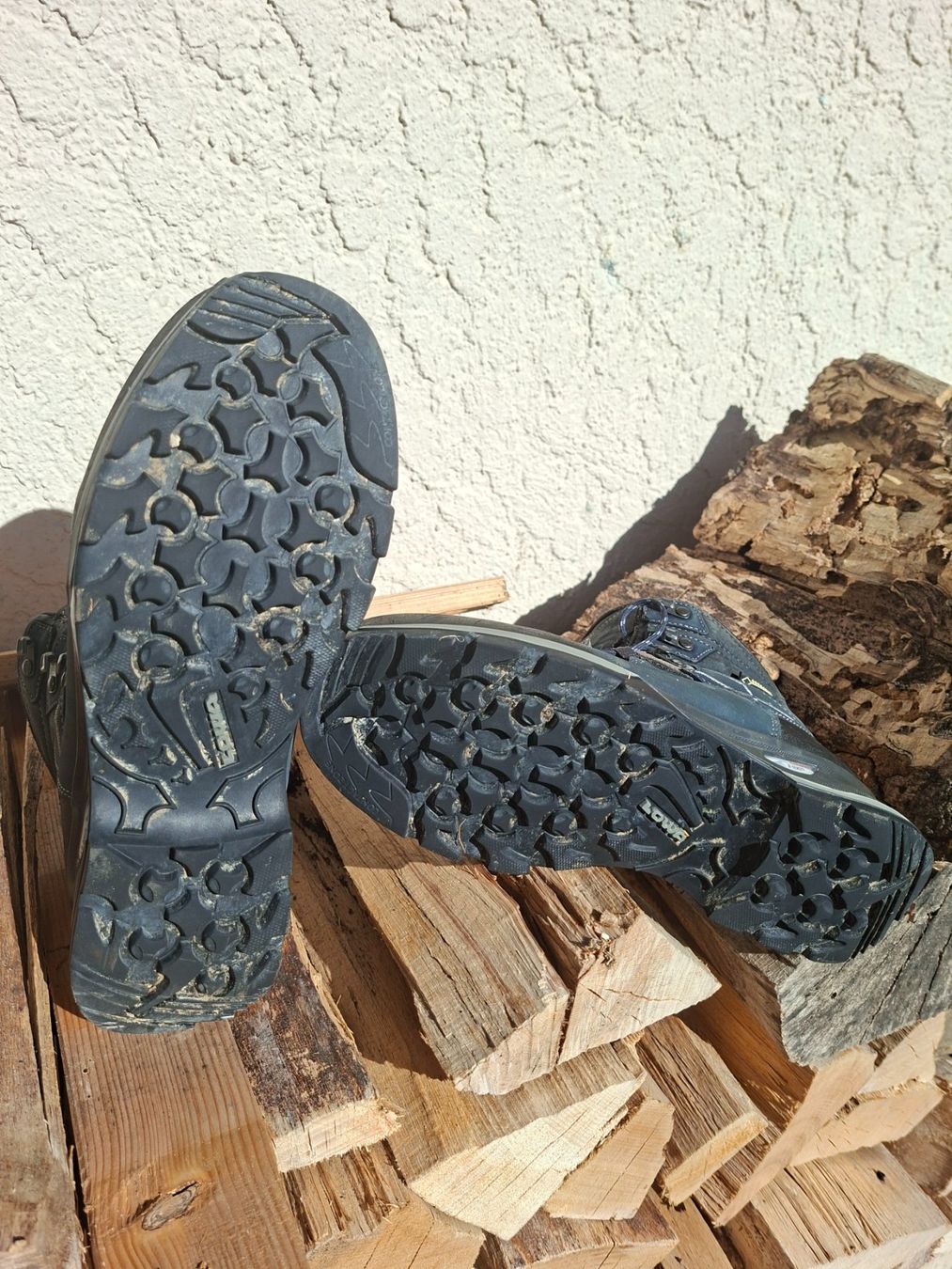 Lowa Herrenschuhe: Lowa Wanderschuhe Gr.41 – Gebraucht aus Gurzelen von lauflos 2