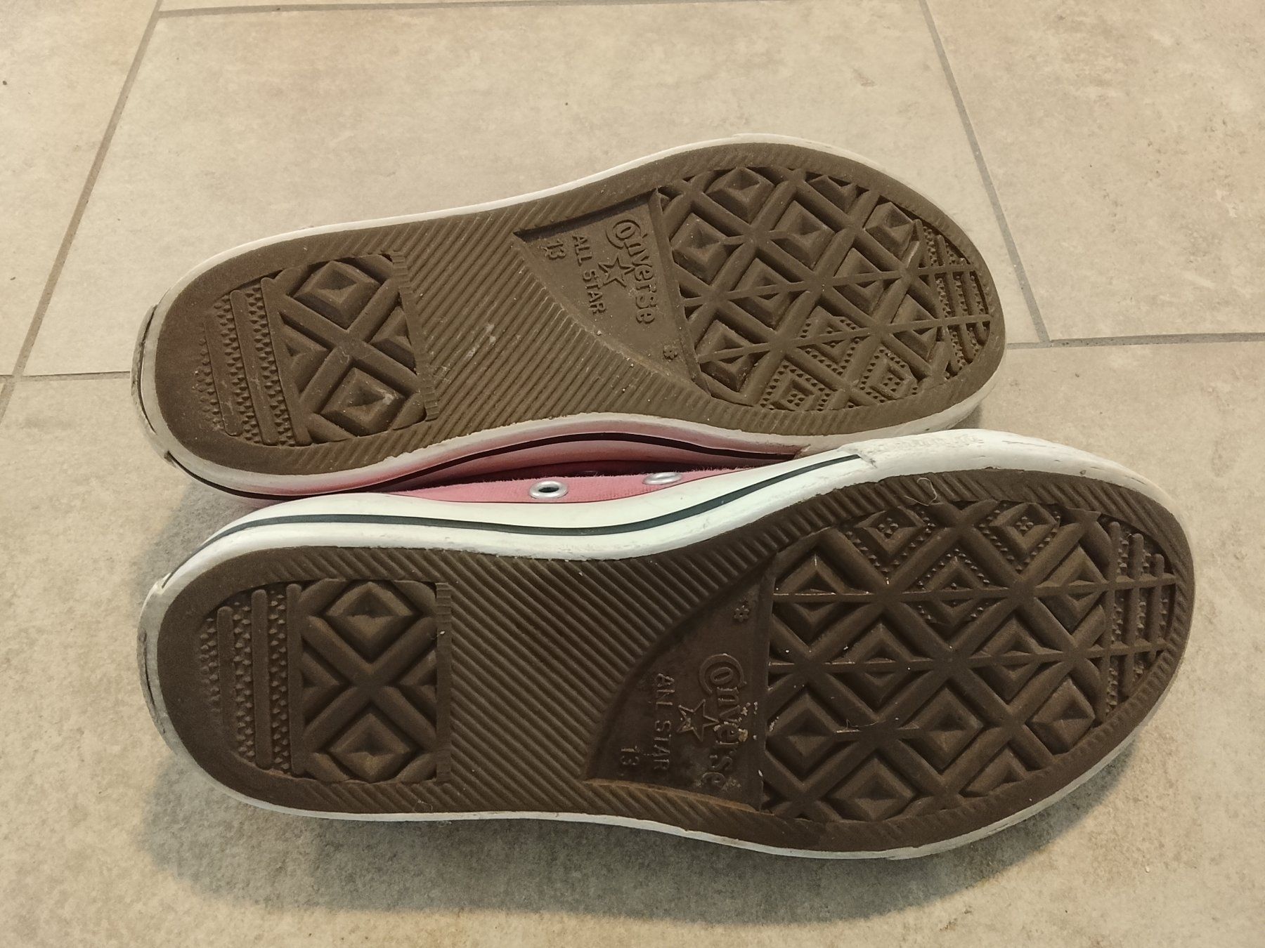 Converse Scarpe per ragazzi: Turnschuhe Converse Kinder Gr. 31 – Usato da St. Gallen venduto da Okonomyiaki 3