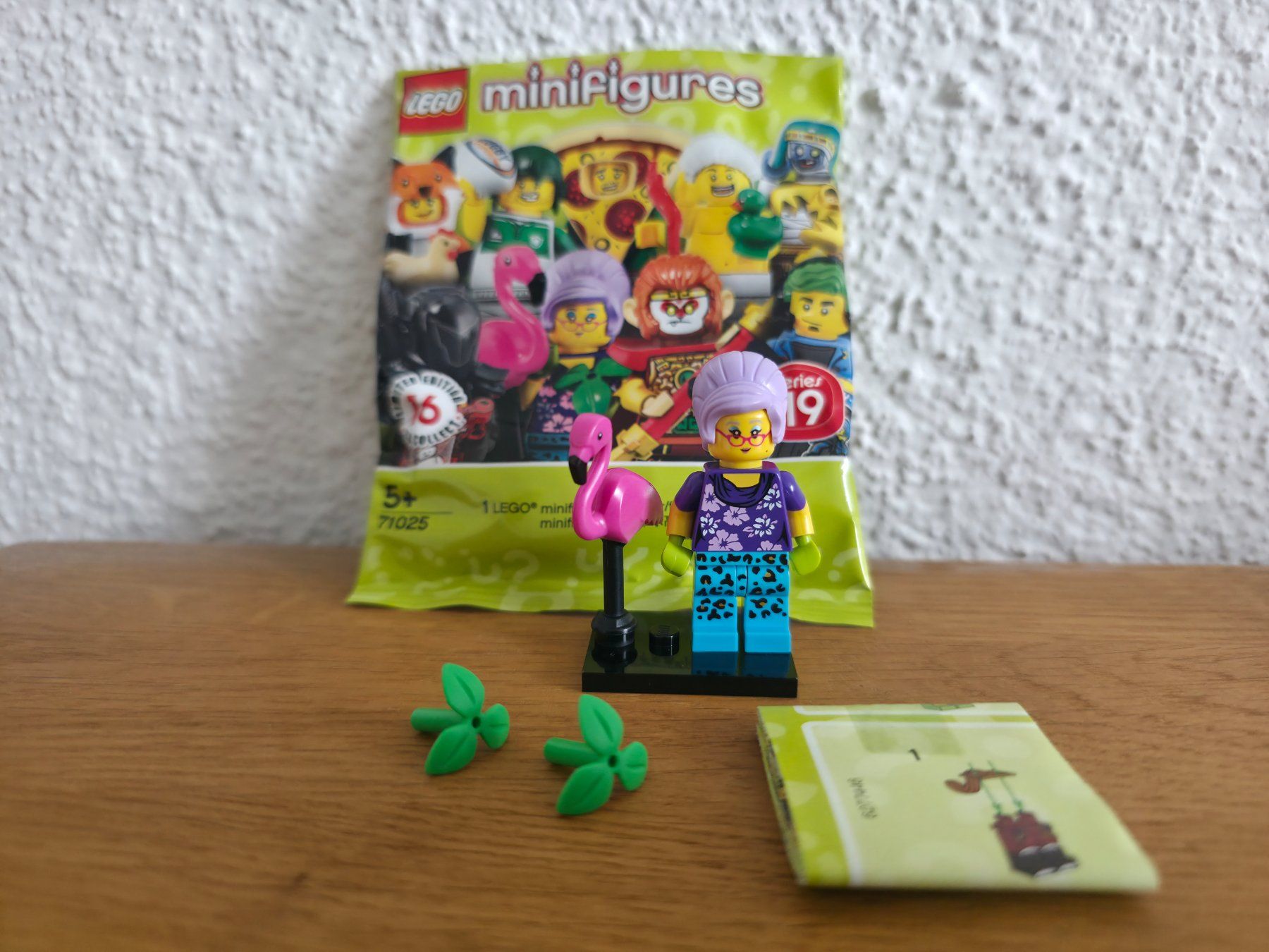 Lego Kit di costruzioni: Lego Gärtnerin Minifiguren Series 19 – Nuovo (secondo la descrizione) da Aarburg venduto da DoubleT