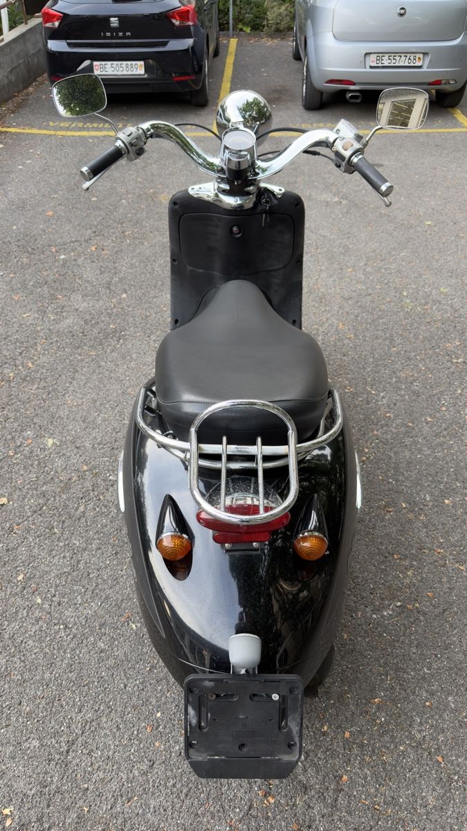 Aprilia Scooters: Aprilia Mojito Custom 125  – D'occasion à Bern par cuprarcdc 2