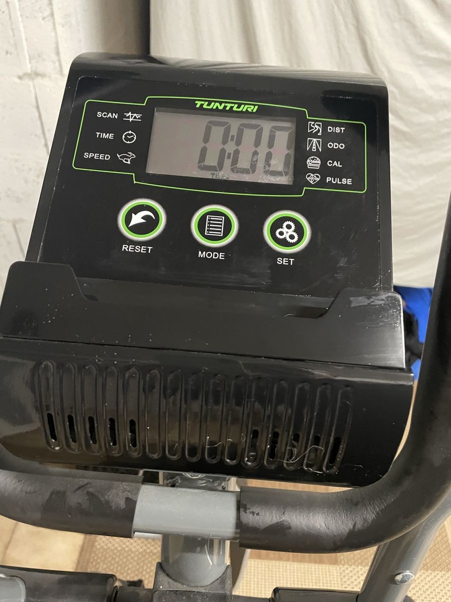 Tunturi Hometrainer: Cross trainer Tunturi – Usato da Moutier venduto da sandrinesmb 1