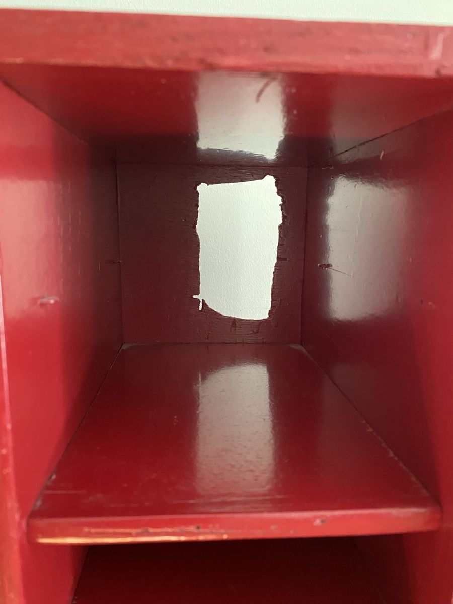 Étagères: Rotes Holzregal mit vielen Fächern – D'occasion à St.Gallen par kingsamas 7