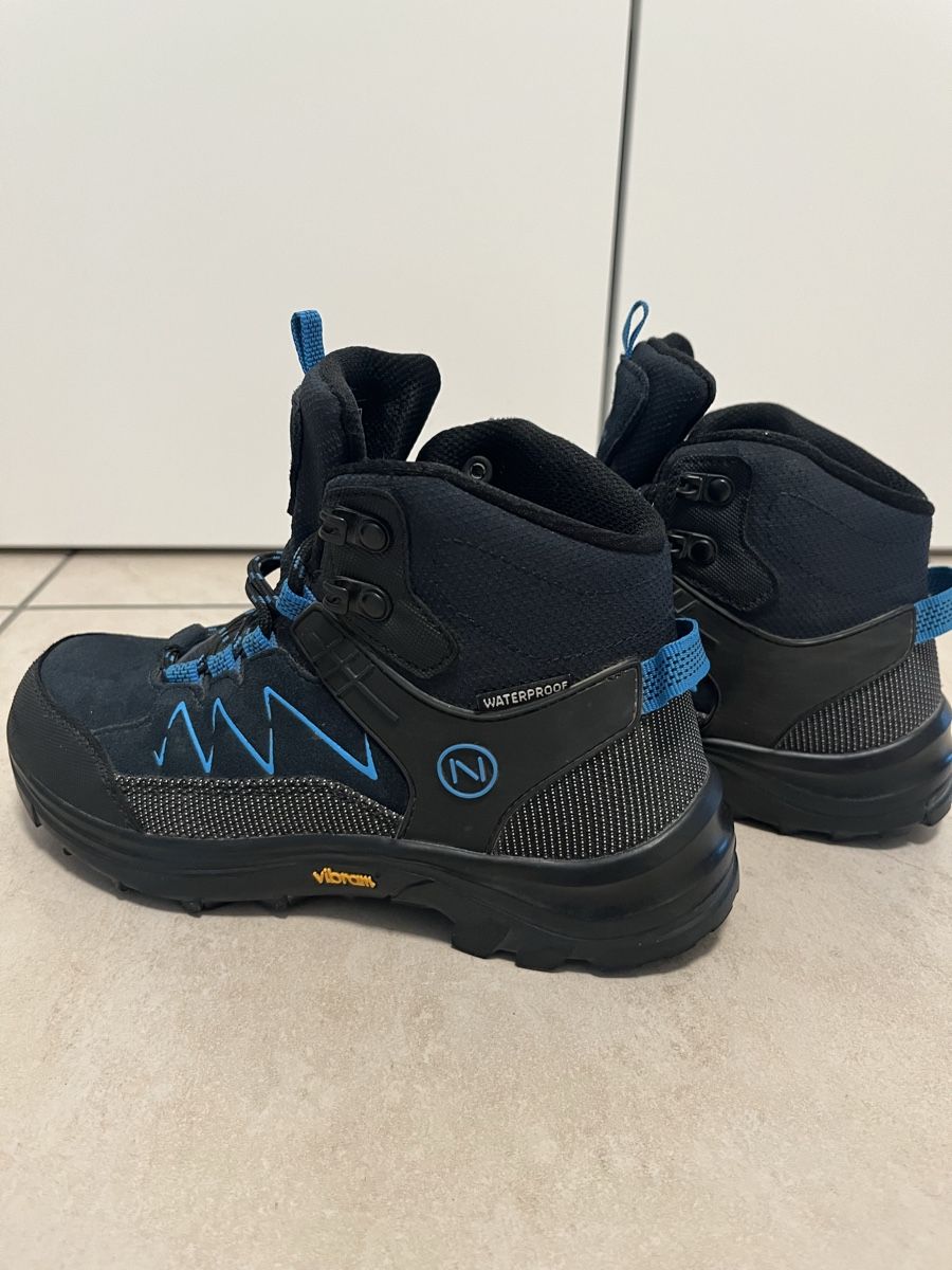 46 Nord Chaussures garçon: Wanderschuhe 46 Nord Gr.33 – D'occasion à Bülach par Papagei7 1