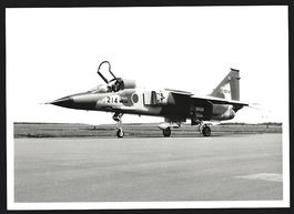 Fotografie Flugzeug Mitsubishi F-1 auf F