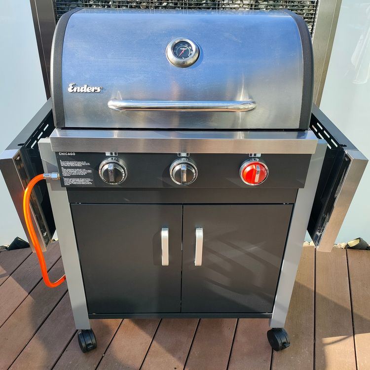 Enders Chicago Next 4 R Turbo - leistungsstarker Gasgrill für Garten