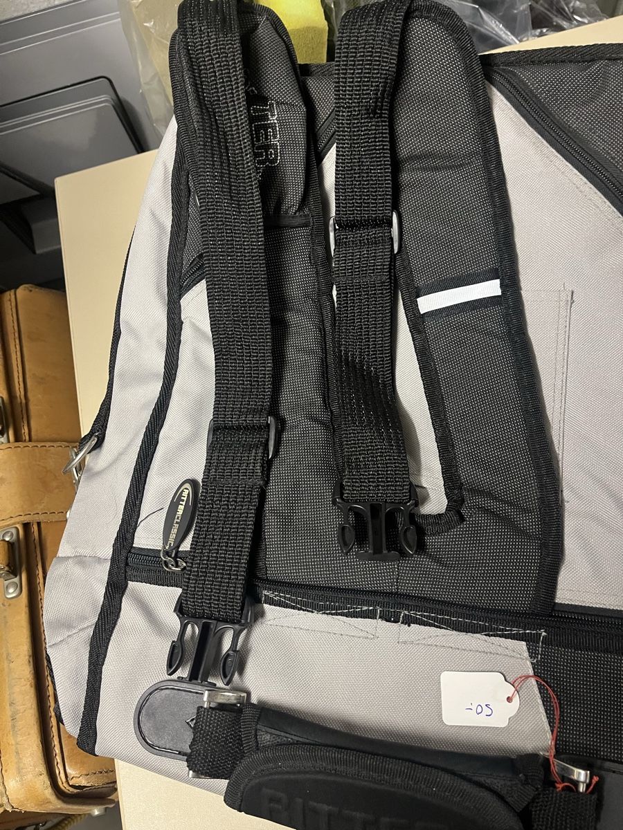 Musikinstrumente: Klarinetten und Notentasche Ritter – Neu und originalverpackt aus Burgdorf von kla_r5tf