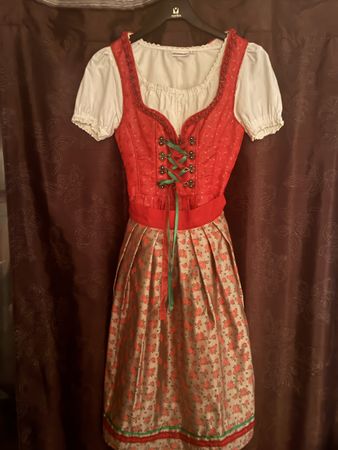 Dirndl Stockerpoint rot gemustert Grösse 34 gebraucht