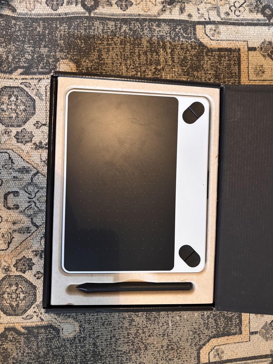 Wacom Tablet PC: Wacom Intuos Grafiktablett – Usato da Thalwil venduto da floh_biss161