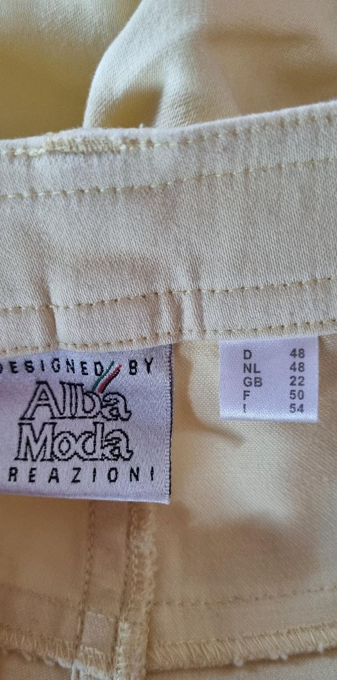 Alba Moda Pantalons: Bermuda ALBA MODA T48 – D'occasion à Tolochenaz par nieeva 3