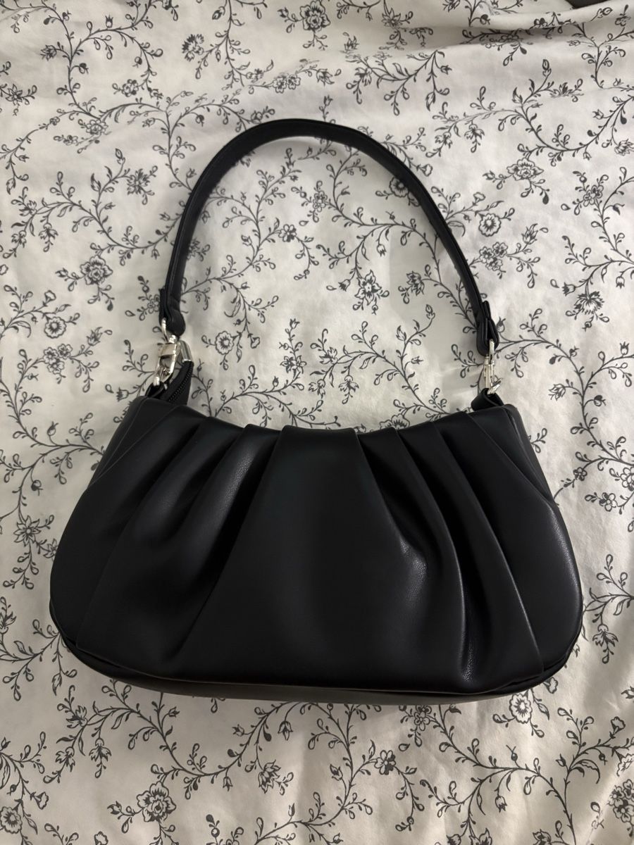 Borse da donna: Borsa nera con pieghe, con tracolla, ottime condizioni – Nuovo (secondo la descrizione) da Lamone venduto da sar_9bsk 1