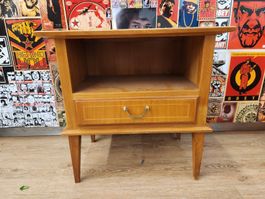 Schicker Vintage Nachttisch 60er Jahre Mid-Century