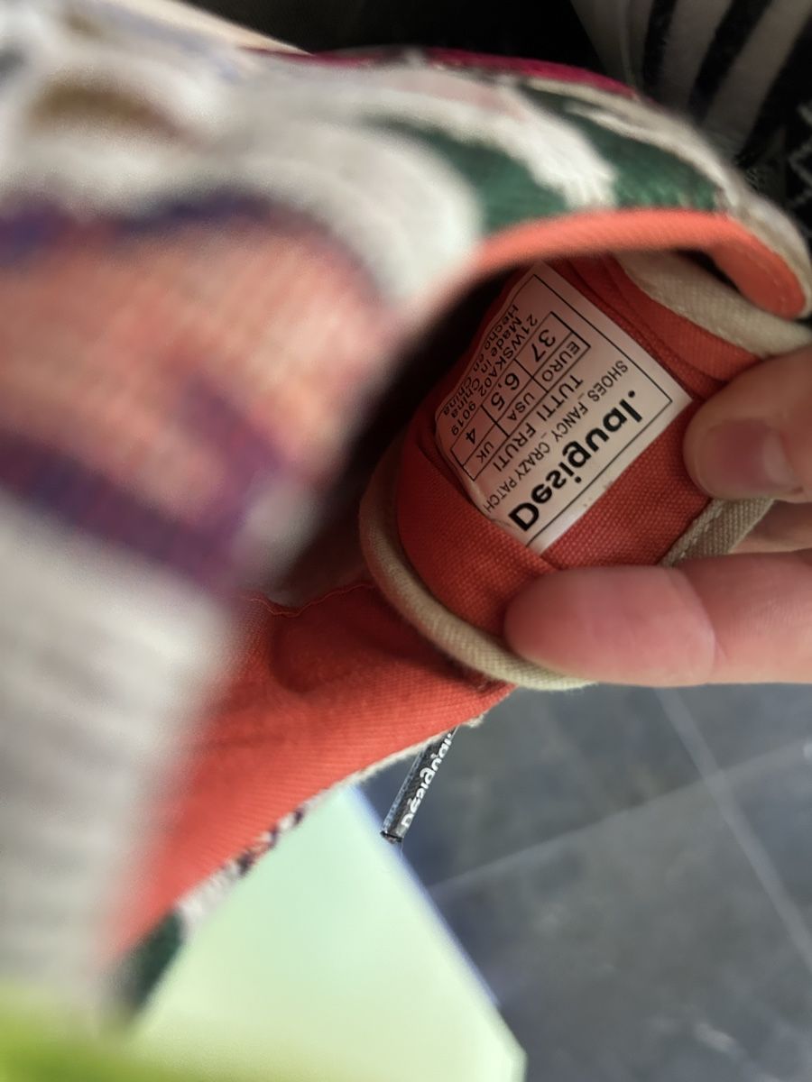 Desigual Scarpe da donna: Desigual Turnschuhe, Gr. 37, bunt gemustert – Usato da Kleinandelfingen venduto da Doratschikov 6
