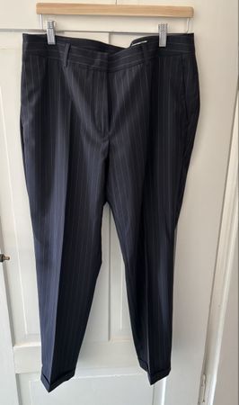 Elegante Hose mit Nadelstreifen in dunkelblau nachhaltig