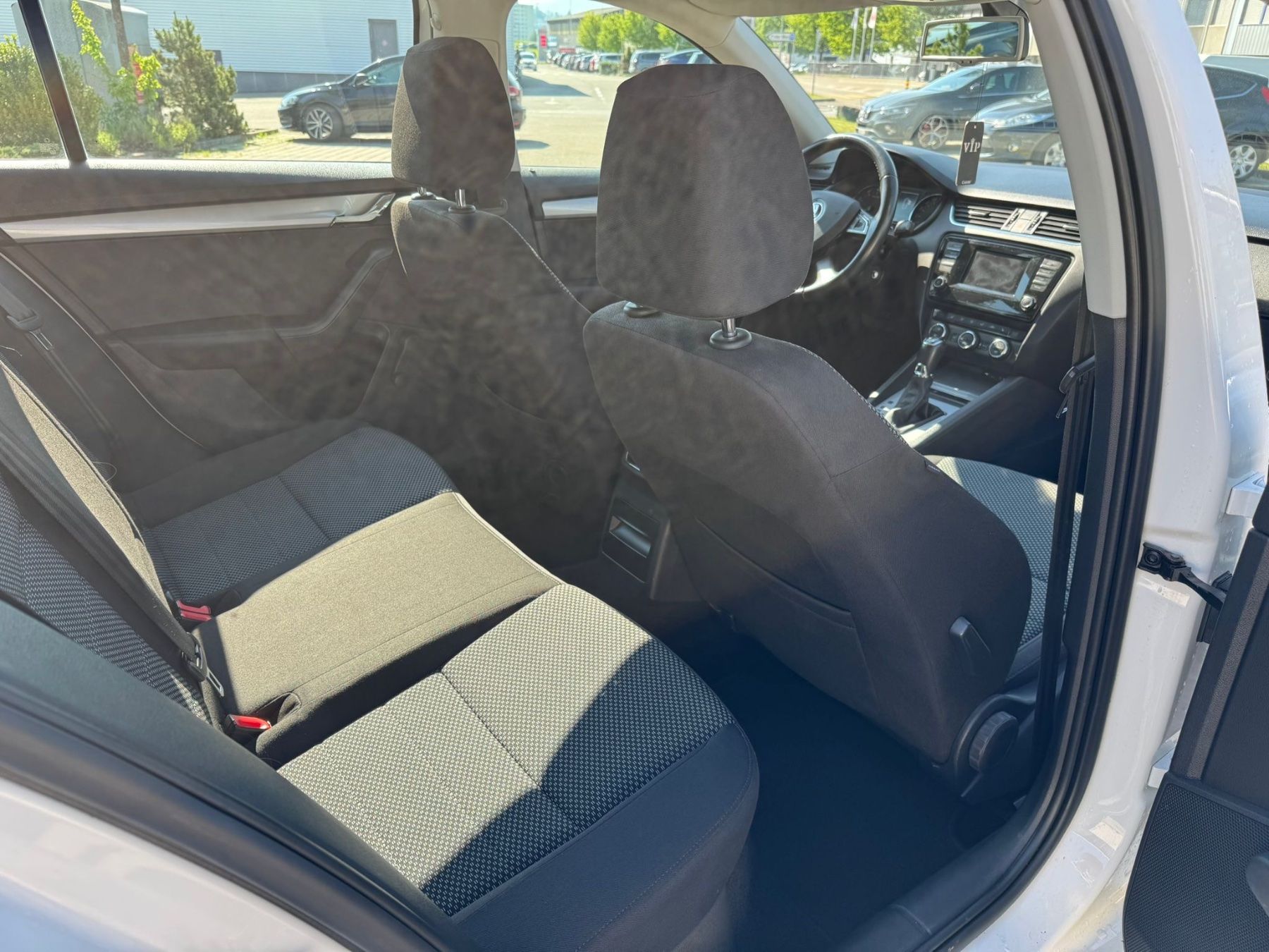 Skoda Automobili: Skoda Octavia 1.8 4x4 – Usato da Gossau SG venduto da Nez-lim 9