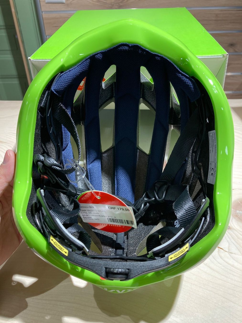 Kask Caschi: Kask Mojito 3 WG11 Helm Lime, Medium – Nuovo (secondo la descrizione) da Lauterbrunnen venduto da Imboden-Bike 3