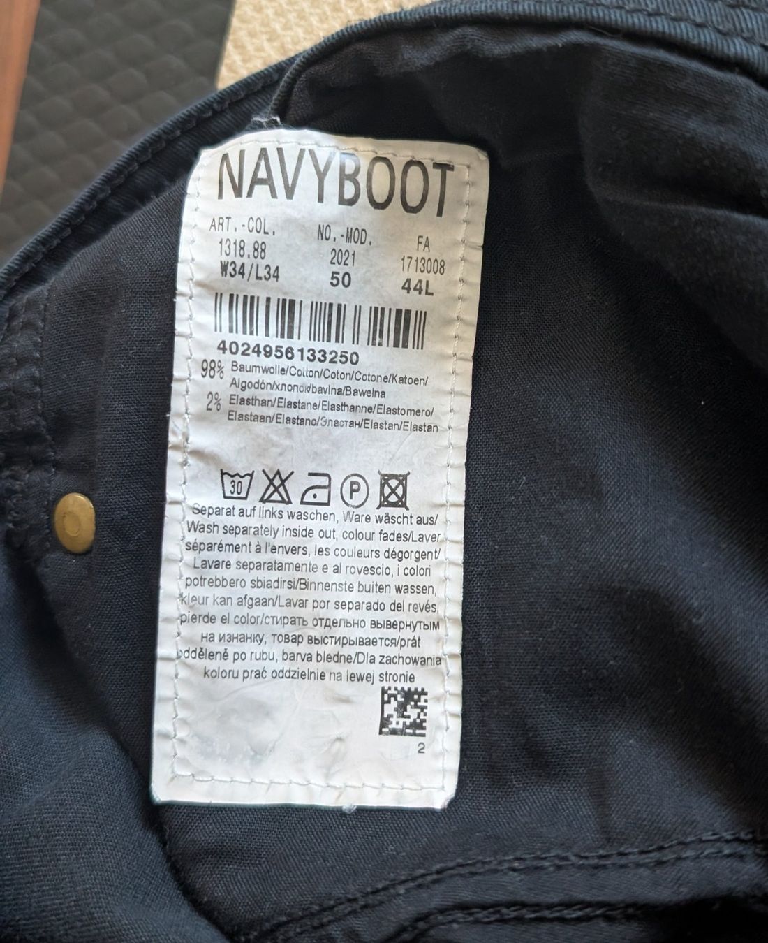 Navyboot Jeans: Jeans Navyboot 34/34 – D'occasion à COTTENS VD par Lunaebuyers 1
