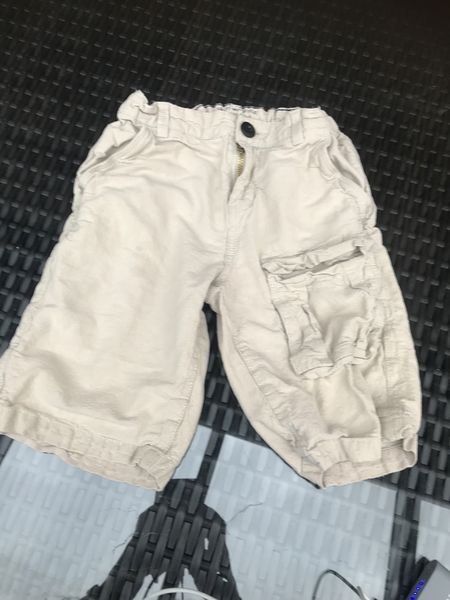 Pantaloni: Junge Shorts beige 140 – Usato da Bergdietikon venduto da antovale