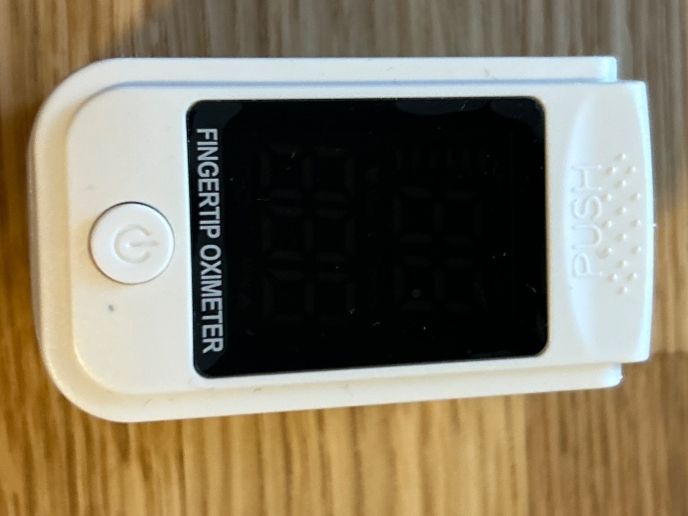 Medizinische Geräte: BLUTSAUERSTOFF MESSGERÄT NEU – Neu und originalverpackt aus Stäfa von AZCATITLAN 1