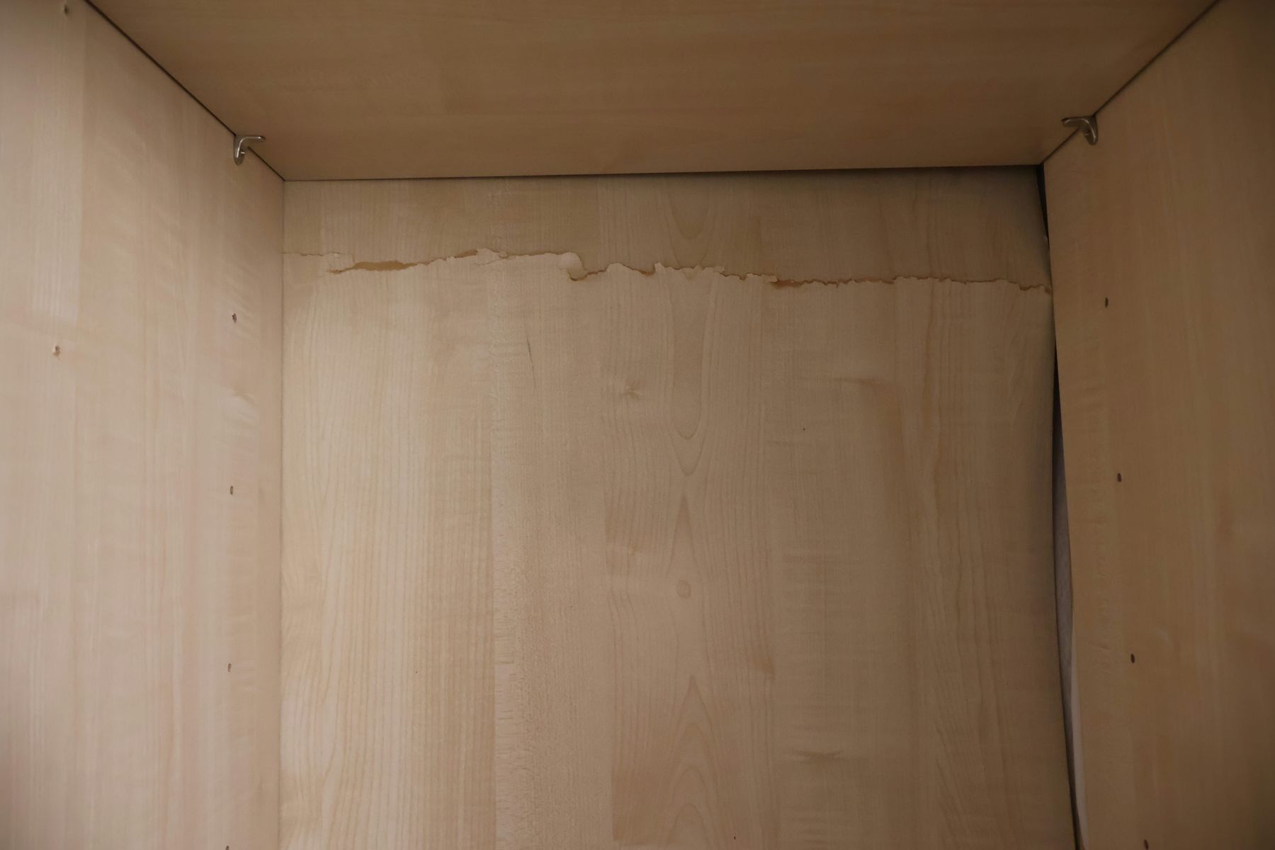 Armadi: Schrank mit Schiebetüren – Usato da St. Margarethen TG venduto da Mobi7 2