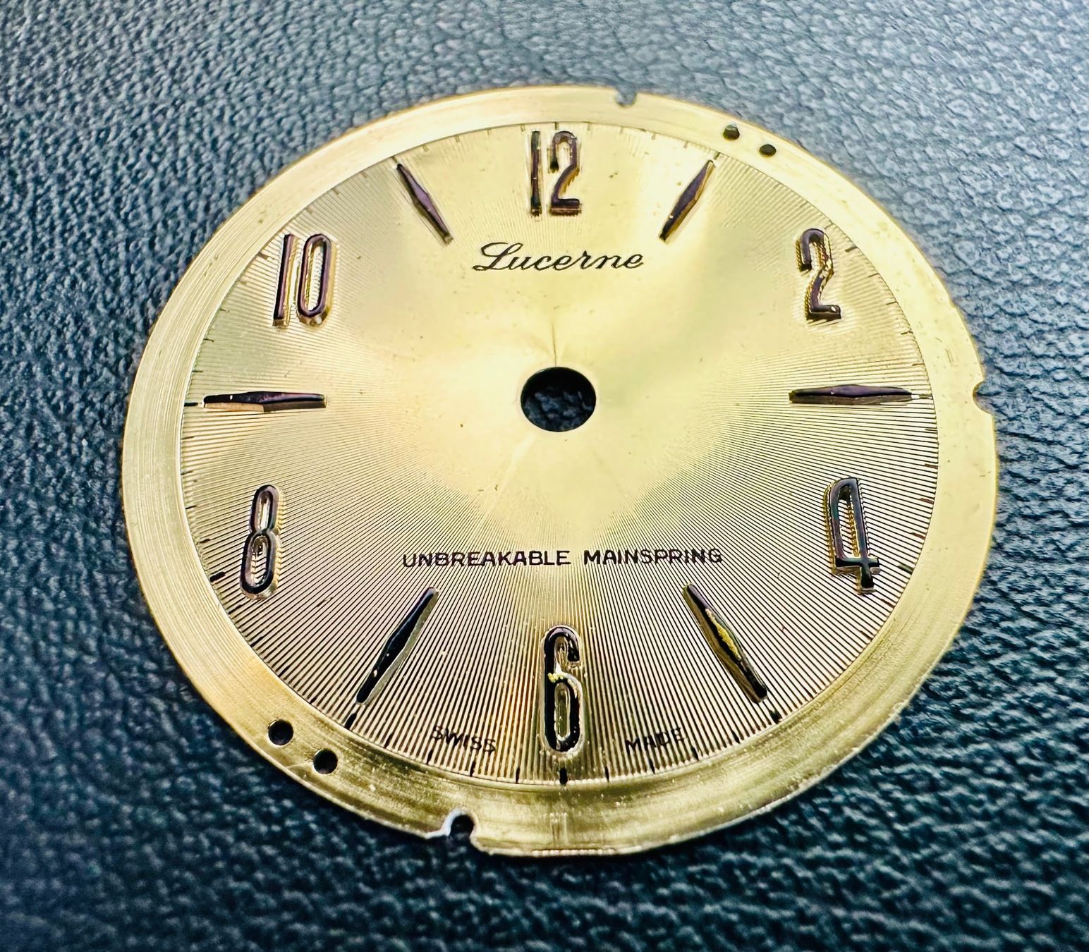 Swiss Montres: LUCERNE - CADRAN 31 mm – D'occasion à Conthey par advisia