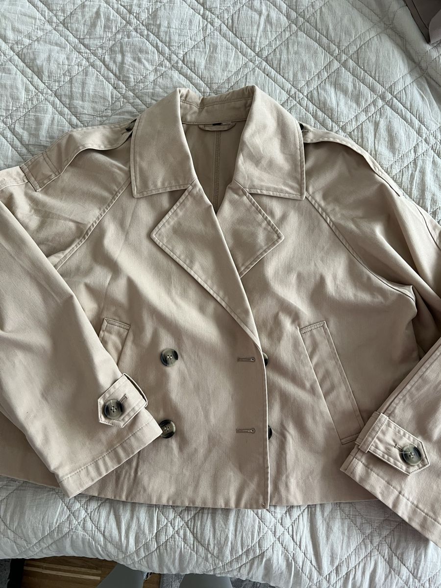 H&M Giacche: H&M short trench – Usato da Zollikerberg venduto da Mei1844 1