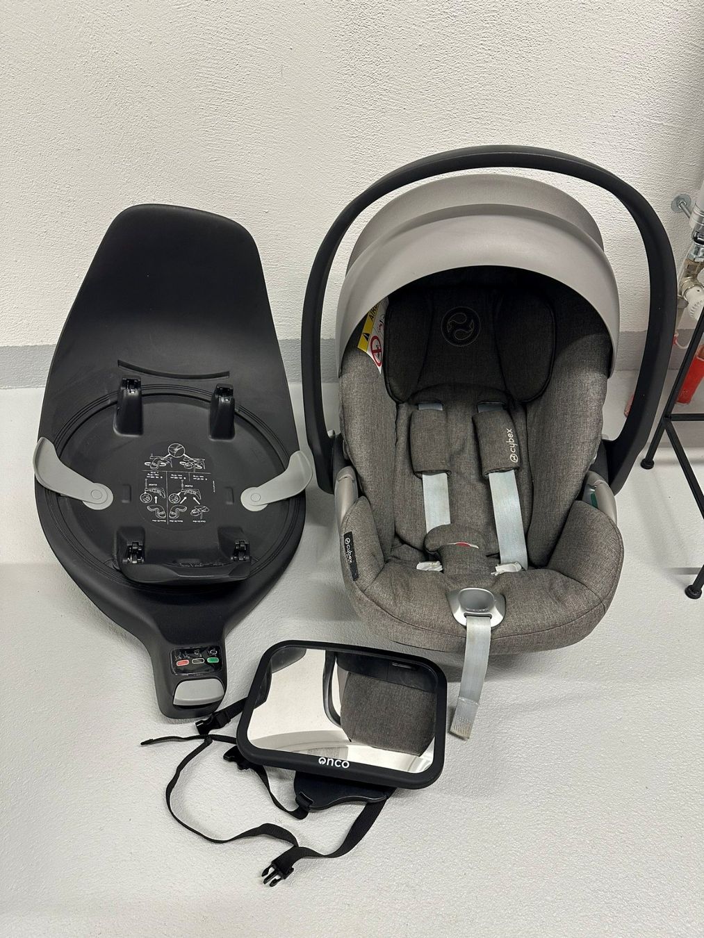 Cybex Sièges auto: Cybex - Cloud T incl. Base – D'occasion à Würenlos par mik_9rt7