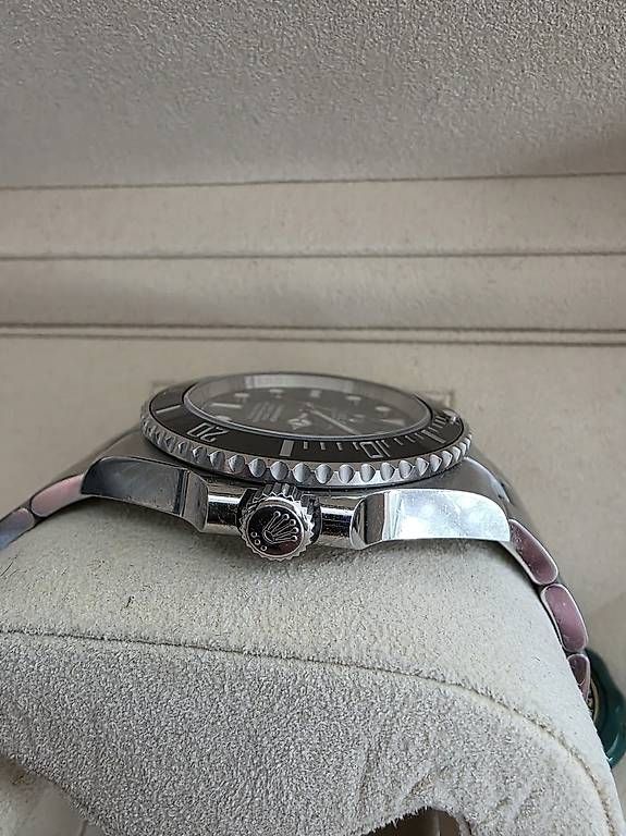 Rolex Montres: Rolex Submariner 124060 Full Set – D'occasion à Kriens par A.I.V 1