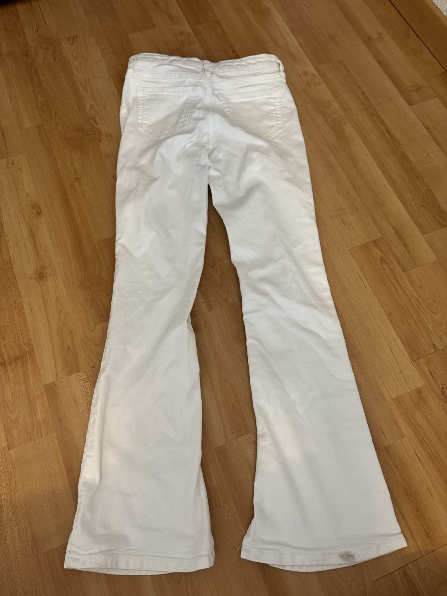 H&M Pantalons: Pantalon enfant – D'occasion à Lausanne par Michel_Ozcan 1